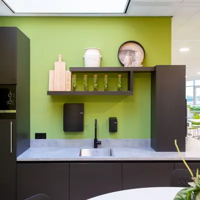 Multifunctionele en duurzame lunchruimte - Afbeelding 1